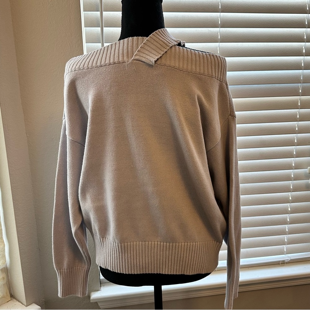 NWT 525 America Gray Off Shoulder Pullover Cotton Sweater Womens Medium - Picture 2 of 8